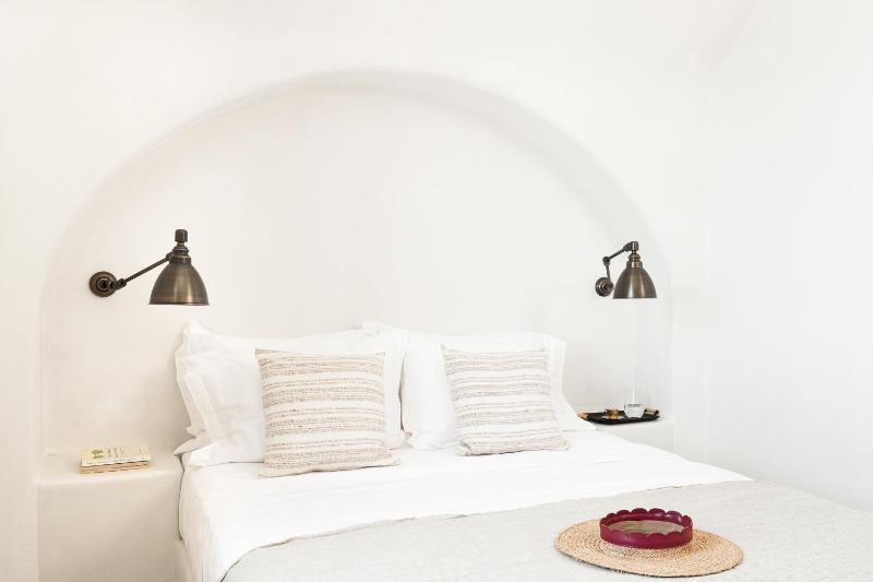 Cycladic Suite image 2