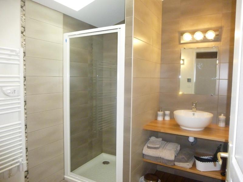 Large Double Room image 1