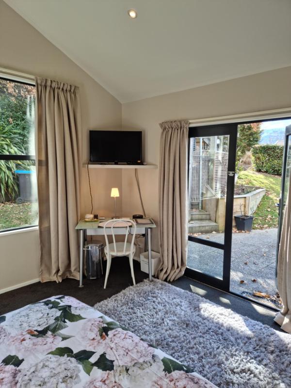 Haven Sanctuary Suite with Private Entrance - image 14