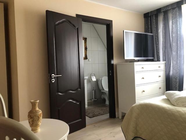 Columba Livia Guesthouse - image 13