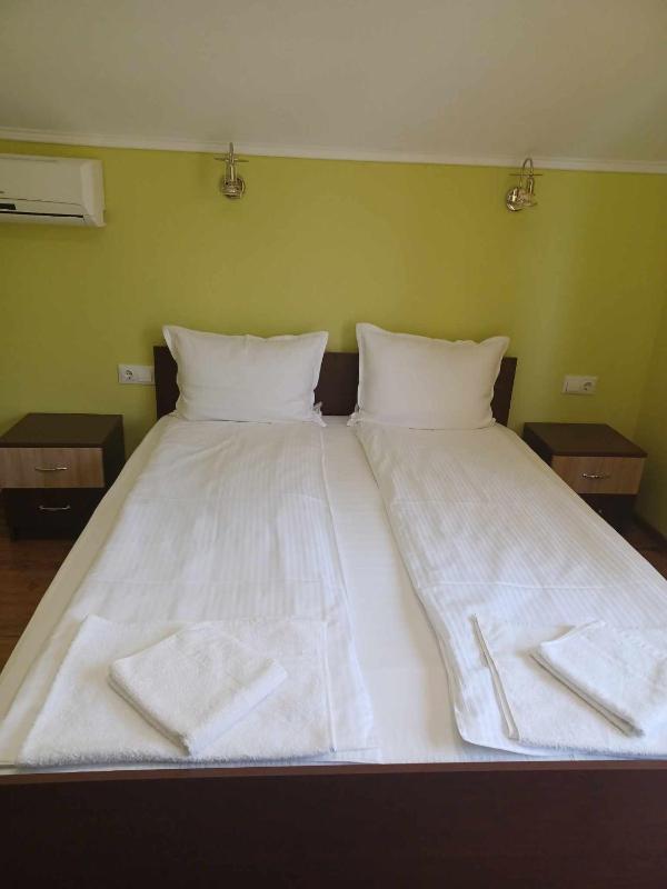 King Room image 1