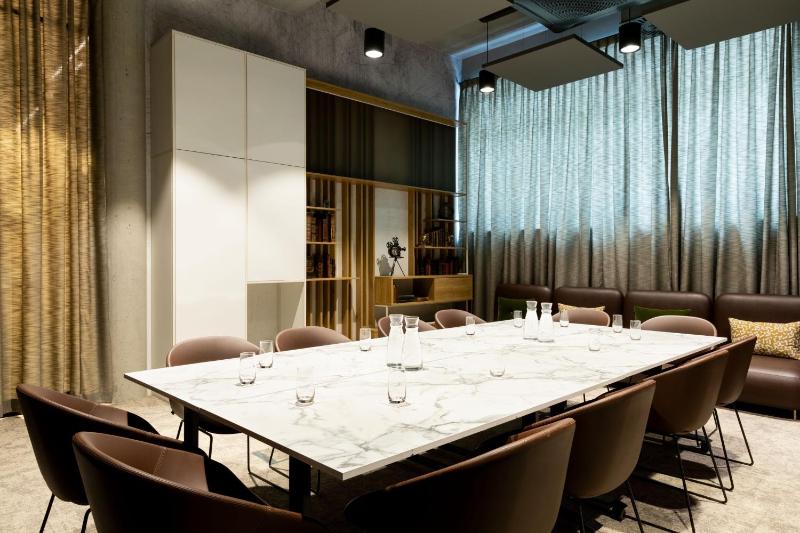 Residence Inn by Marriott Essen City - image 19