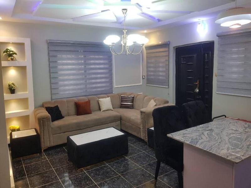 3JD Lavishly Furnished 1-Bed Apt - image 7