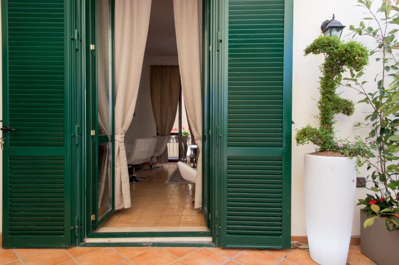 boutique apartment al duomo - image 11