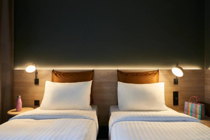 Moxy Twin Sleeper, Guest room, 2 Twin/Single Bed(s) image 1