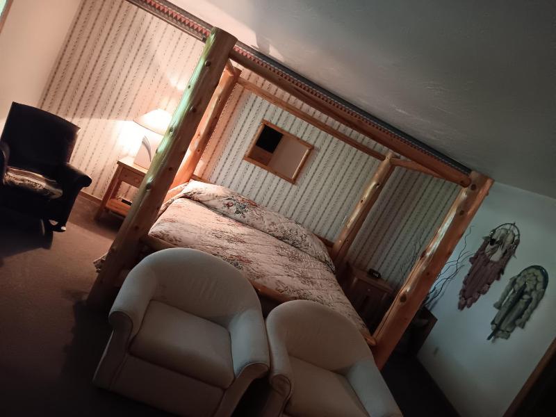 King Room image 1