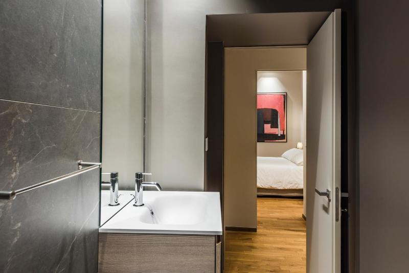 Deluxe Apartment image 2