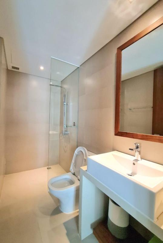 2 Bedroom Apartment by the beach Da Nang - image 9
