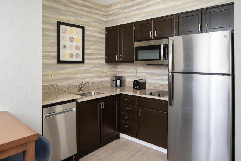 Residence Inn by Marriott Charleston Riverview - image 12