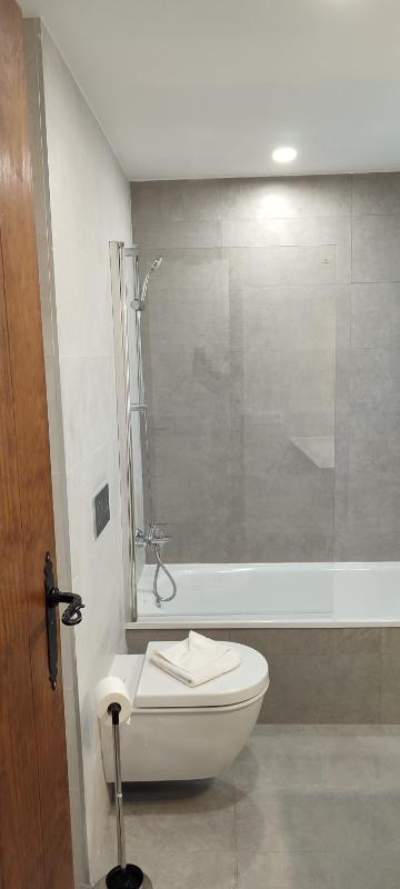 Two Bedroom Apartment with Terrace and Mountain View image 4