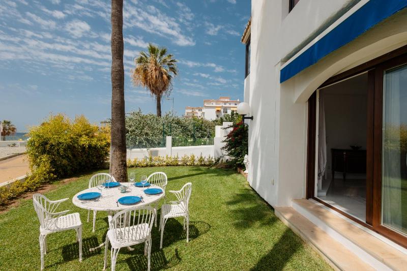 Holiday home with direct access to the beach sea views and south facing in Puerto Banús - image 13