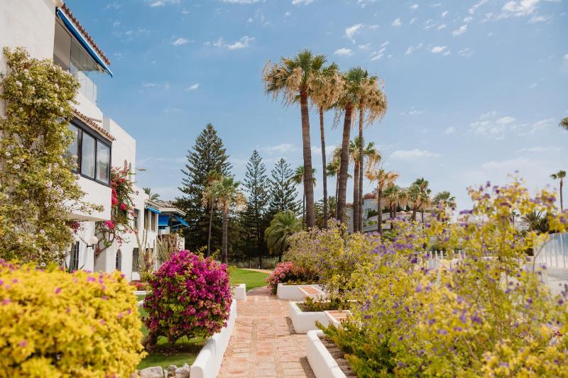 Holiday home with direct access to the beach sea views and south facing in Puerto Banús - image 44