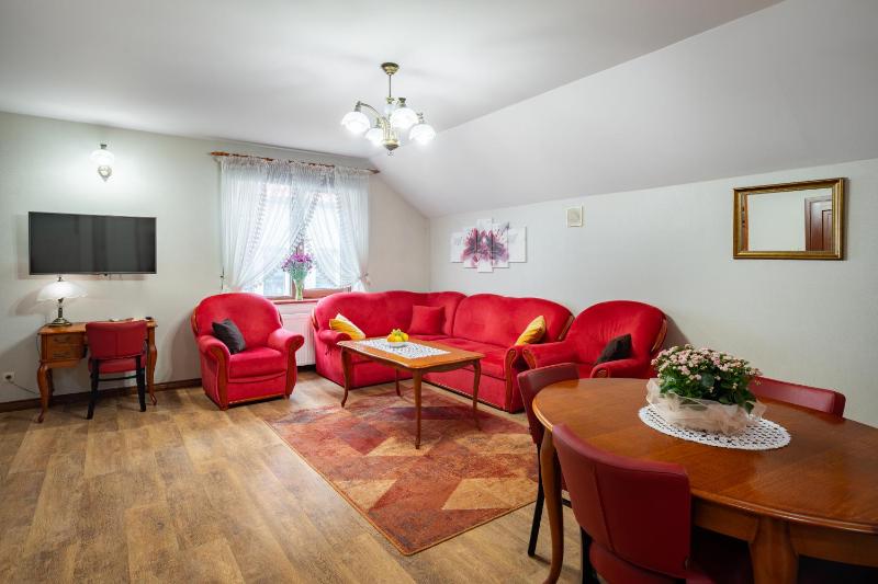 One-Bedroom Suite image 3