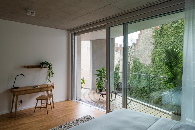 Carlotta Apartments - image 14