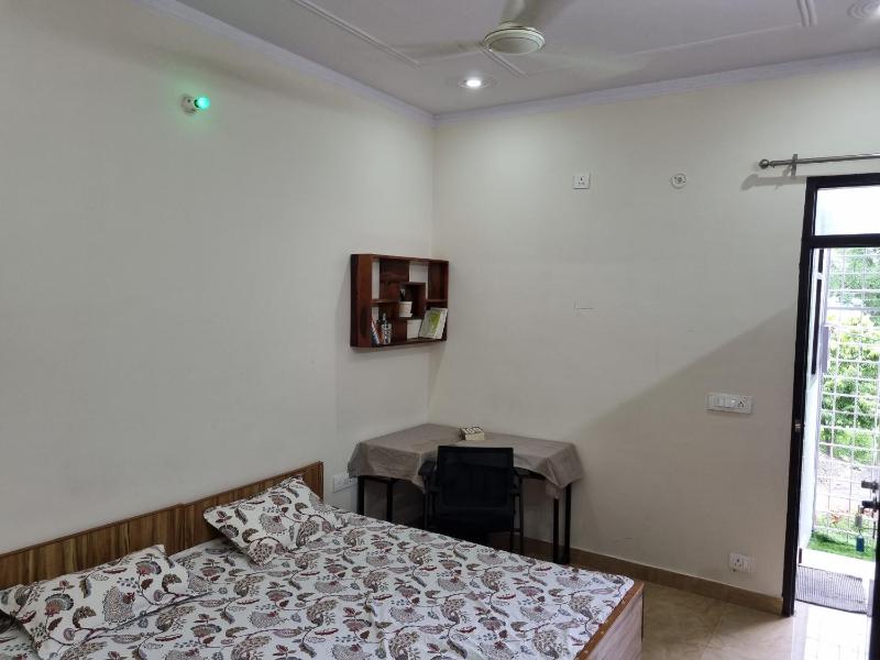 HOmTEL-1Bedroom Home Stay by Pushpanjali QLH - image 9