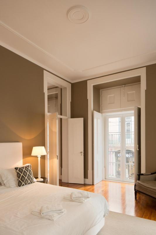 Stylish City Centre Apartment in Cais do Sodré Lisbon Near Nightlife & Metro 1B - TTL281 - image 6