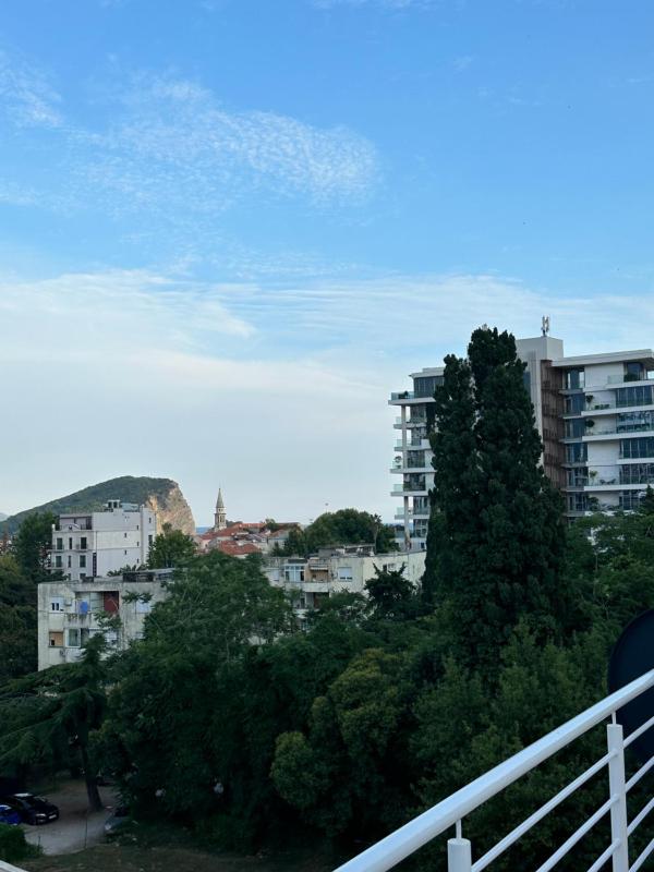 Family Apartment close to Old town! FREE PARKING SPOT - image 7