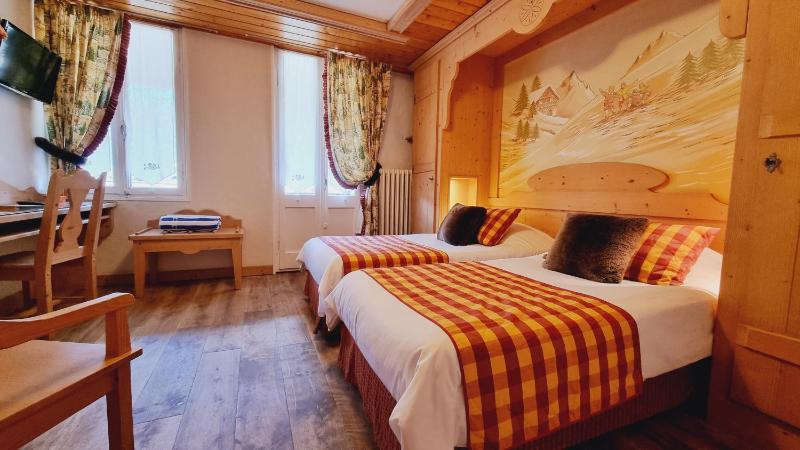 Twin Room image 3