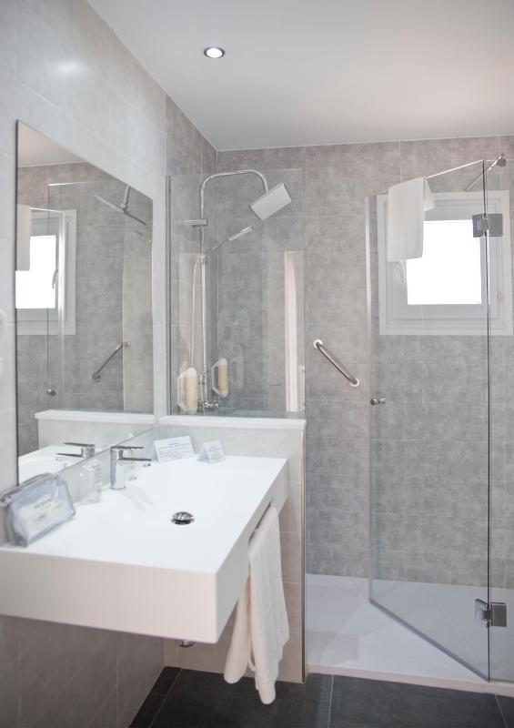 Junior Suite with Sea View image 4