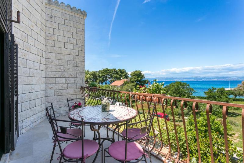 Apartments by the sea Mirca Brac - 732 - image 16