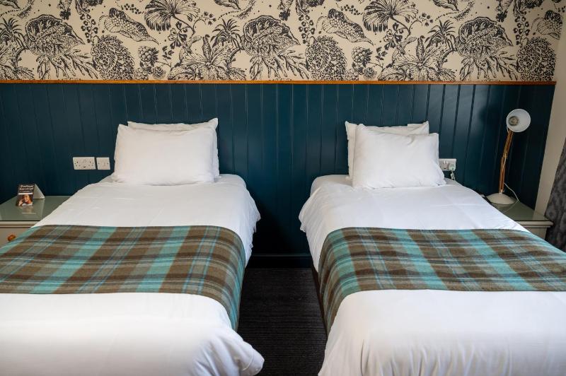 Twin Room image 1