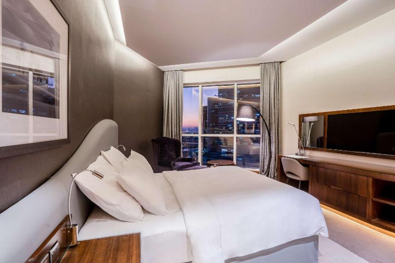 Standard Room image 4
