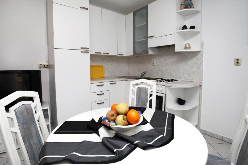 Apartments in Beautiful Split - image 13