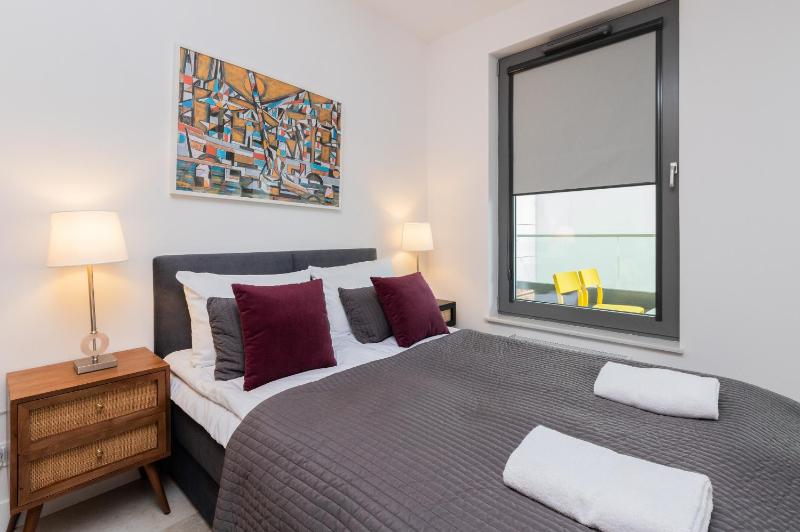Plac Unii Apartment Gdynia City Centre by Noclegi Renters - image 18