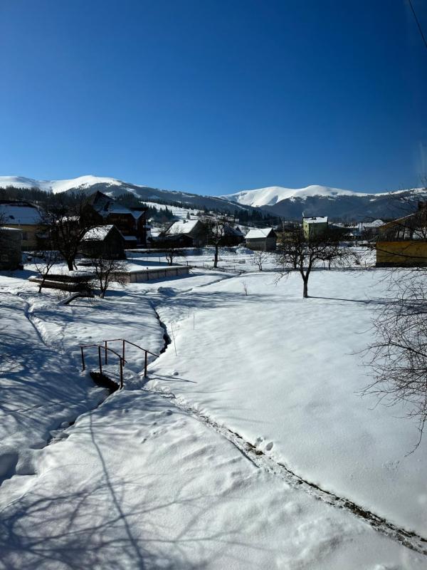 Twin Room with Mountain View image 3