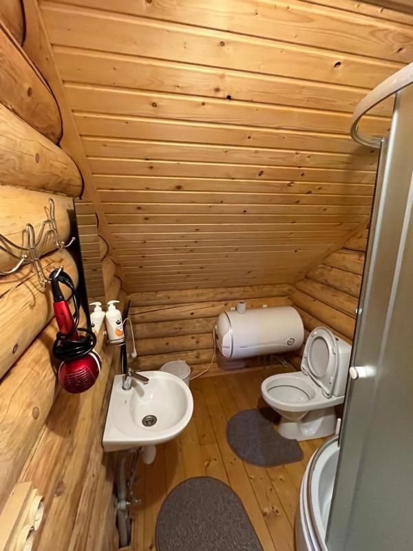 Standard Double Room image 3