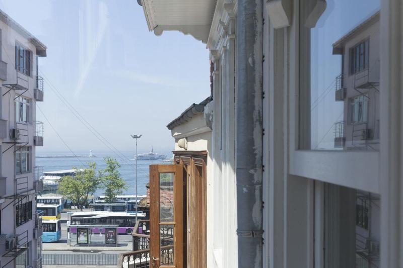 Superior Double Room image 2