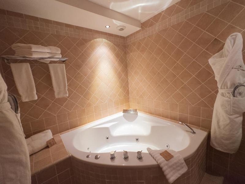 Suite with Terrace image 4