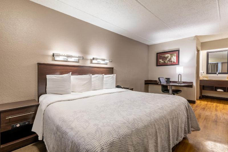 Superior King Room Smoke Free image 1