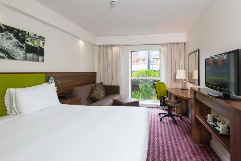 Hampton by Hilton Birmingham Jewellery Quarter - image 16