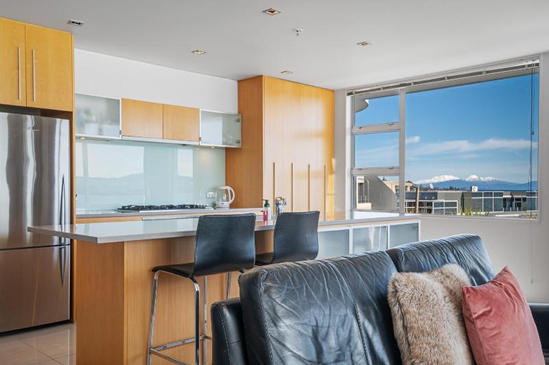 Waimahana Apartment 8 - image 13