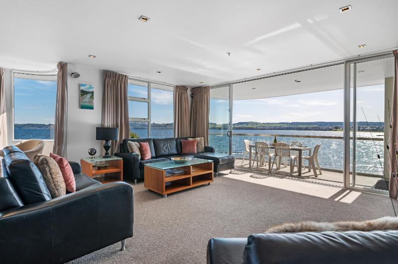 Waimahana Apartment 8 - image 12