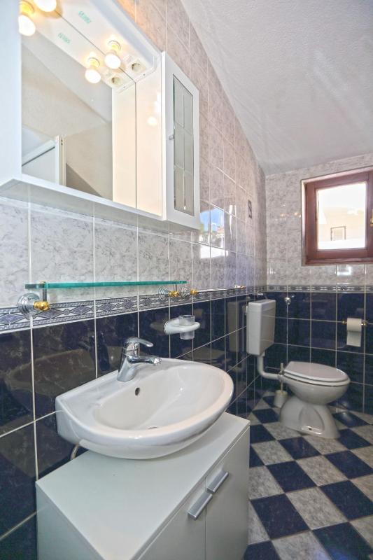 Apartmani Niki Hvar - image 30