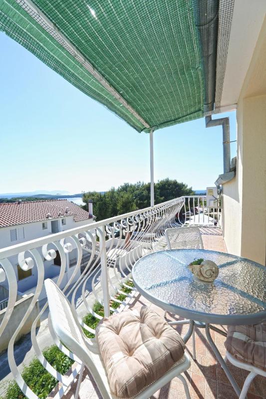 Apartmani Niki Hvar - image 47