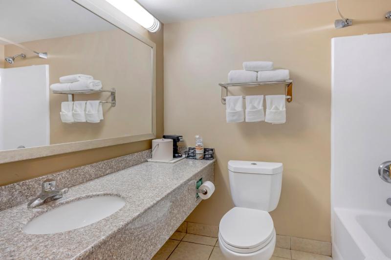 King Room image 2