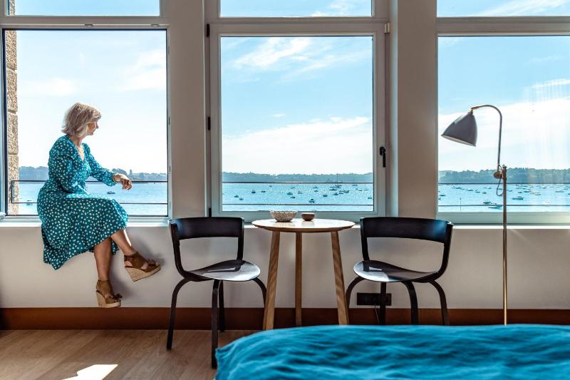 Prestige Double Room with Sea View image 1