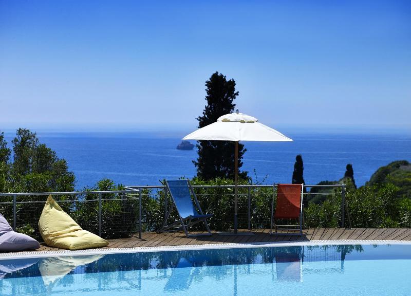 Leivatho Hotel - image 32