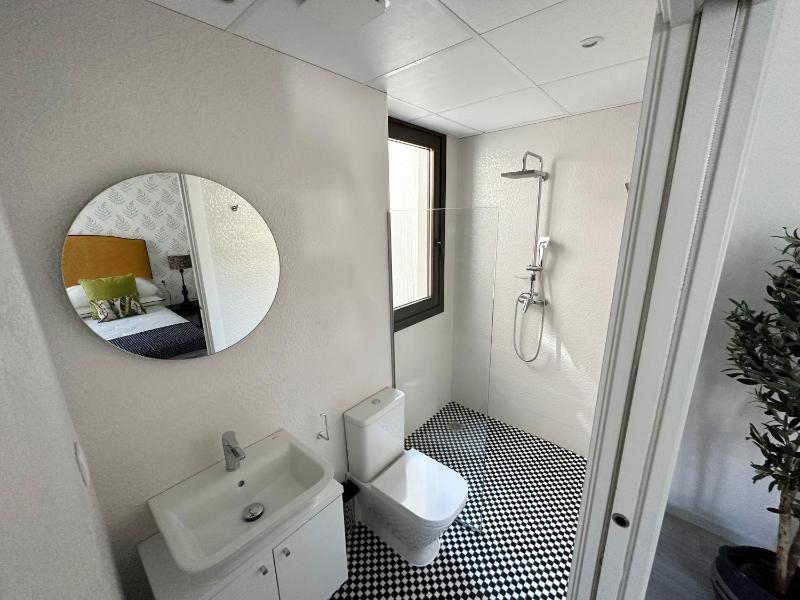 Apartamentos Puerta Elvira Suites 3000 - image 8