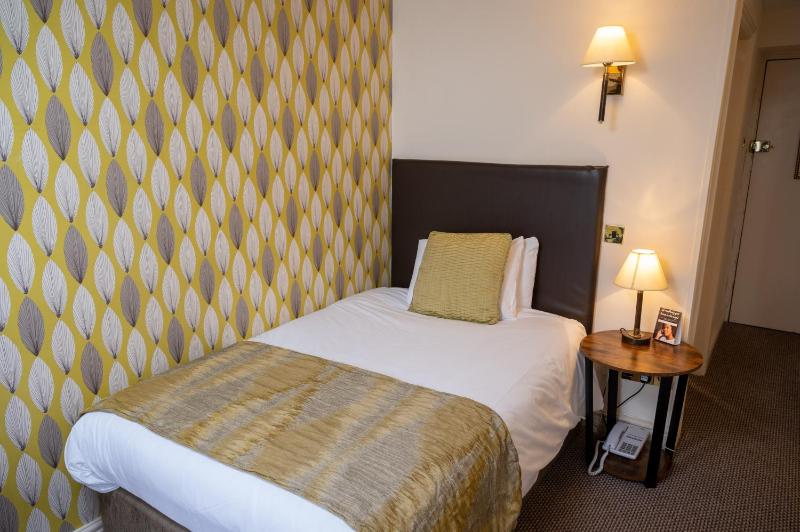 Single Room image 1