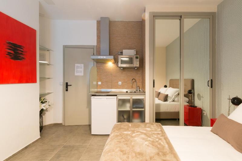 Studio Apartment Interior IV image 3