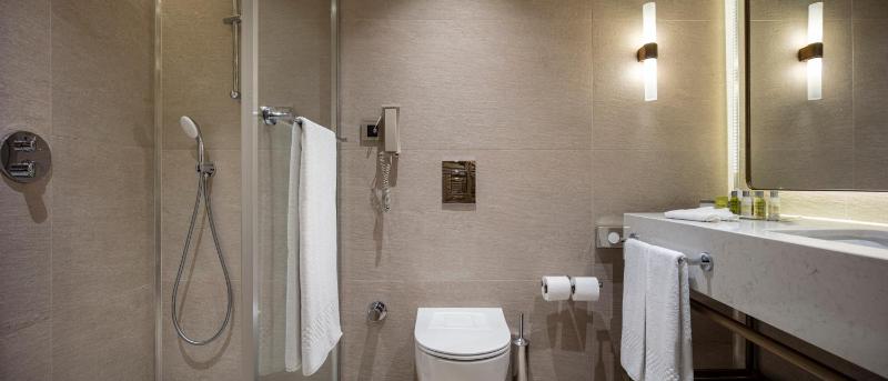 Executive Twin Room with Sea View image 3