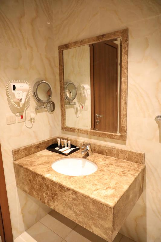 Best Level Hotel - image 10