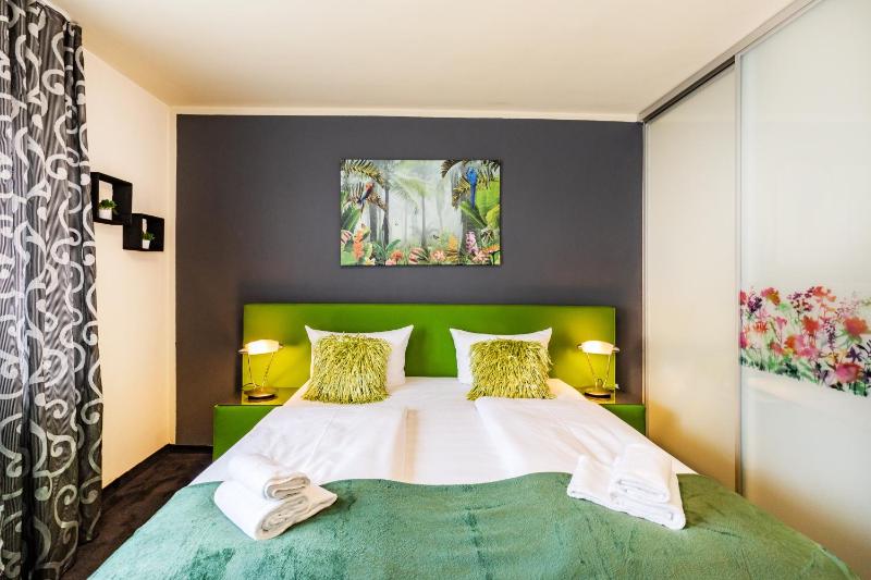 Double Room image 4