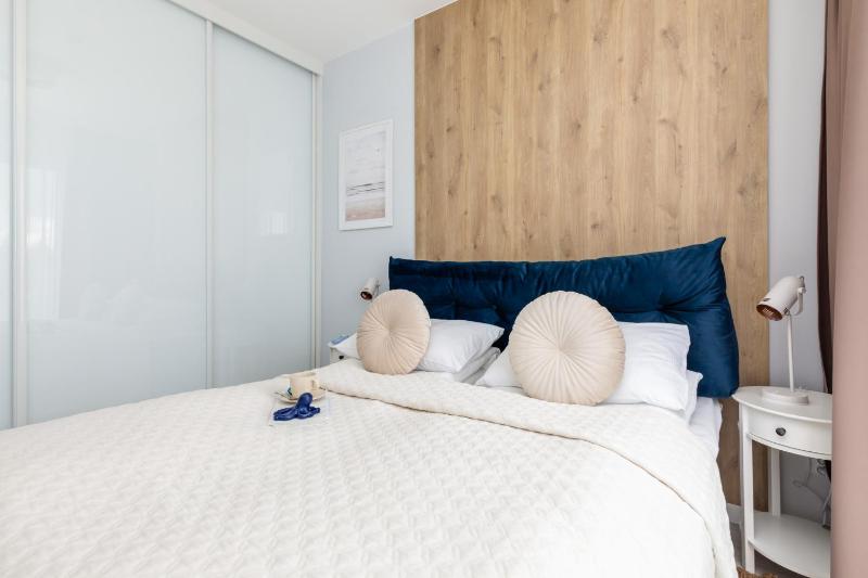 Beach Apartments Perłowa Przystań Sztormowa by Noclegi Renters - image 25