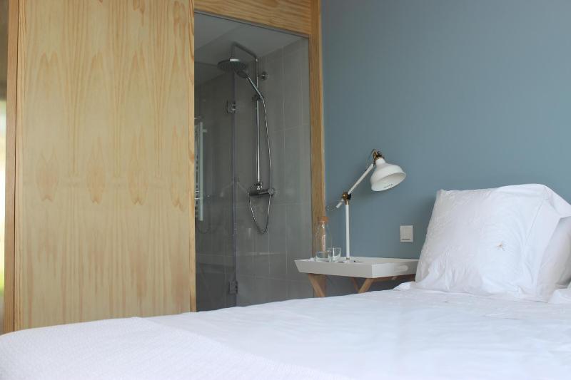 Double or Twin Room image 3