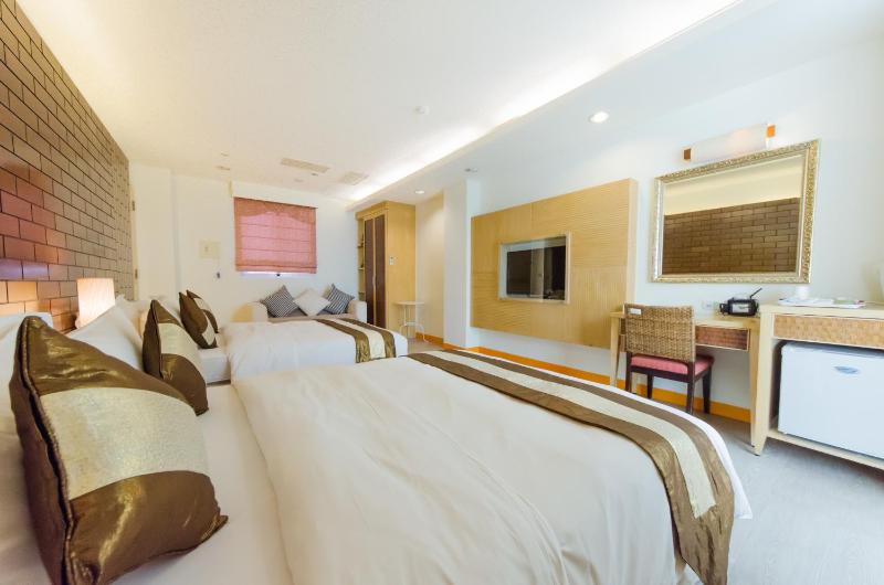 Yake Homestay - image 24